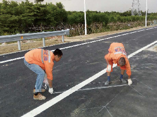 道路标线施工